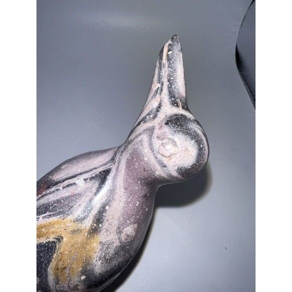 Inuit Soapstone Carved Bird Sculpture Figurine Folk Art Marbled - Picture 5 of 9